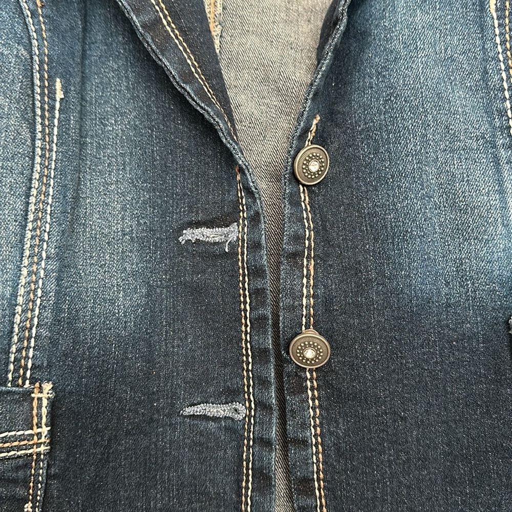 ARIYA Denim Jacket - Picture 2 of 4